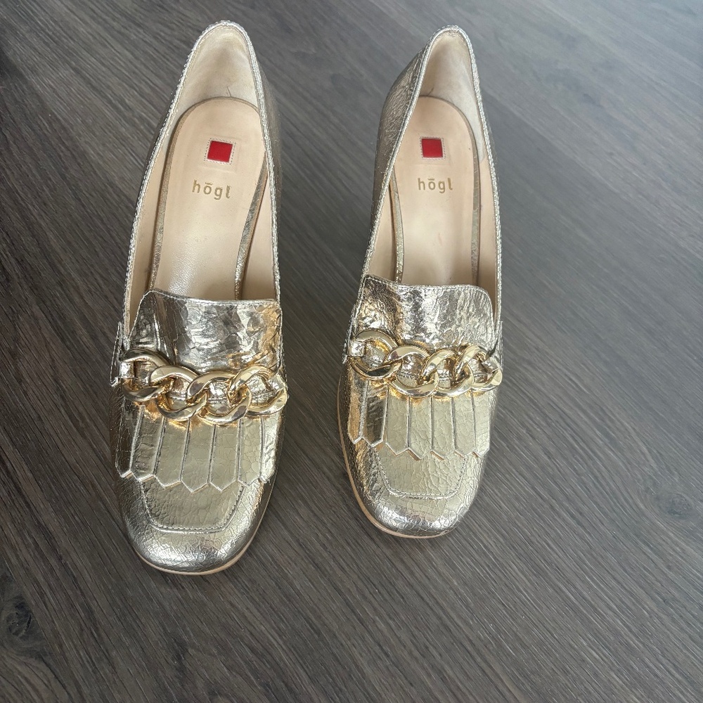 Gold leather shoes
